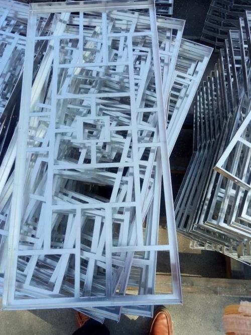 建筑,建材 >正文  宝山区铝单板天花生产厂家镂空铝单板    是铝单板